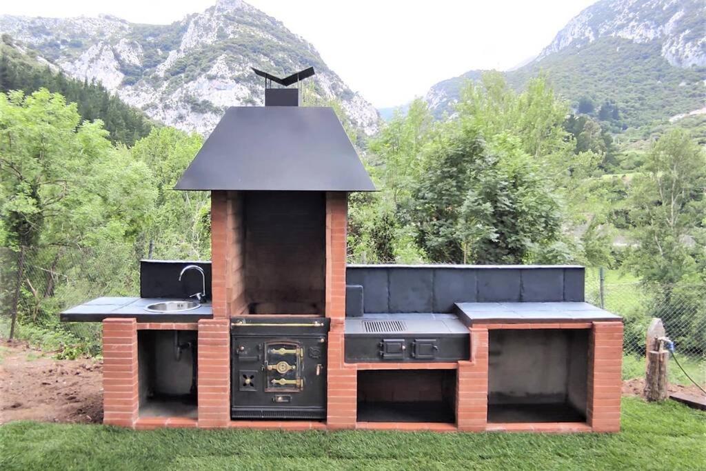 El Chalet de la Poza - Río, barbacoa, Wifi, zona de trabajo, vistas. Lebena Exterior foto
